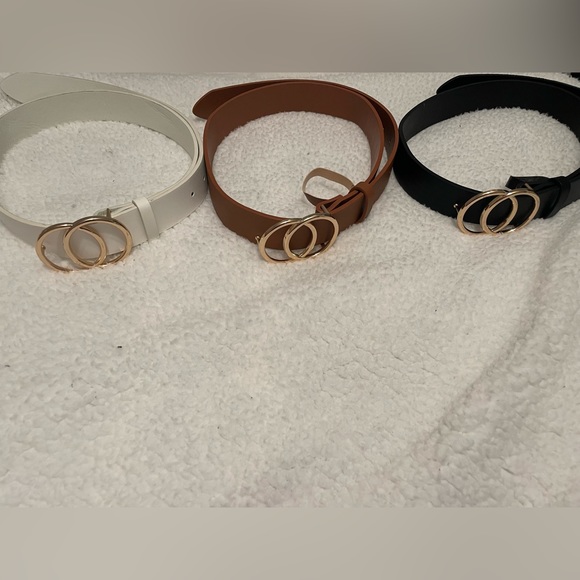 3 belts in great condition . - Picture 3 of 4
